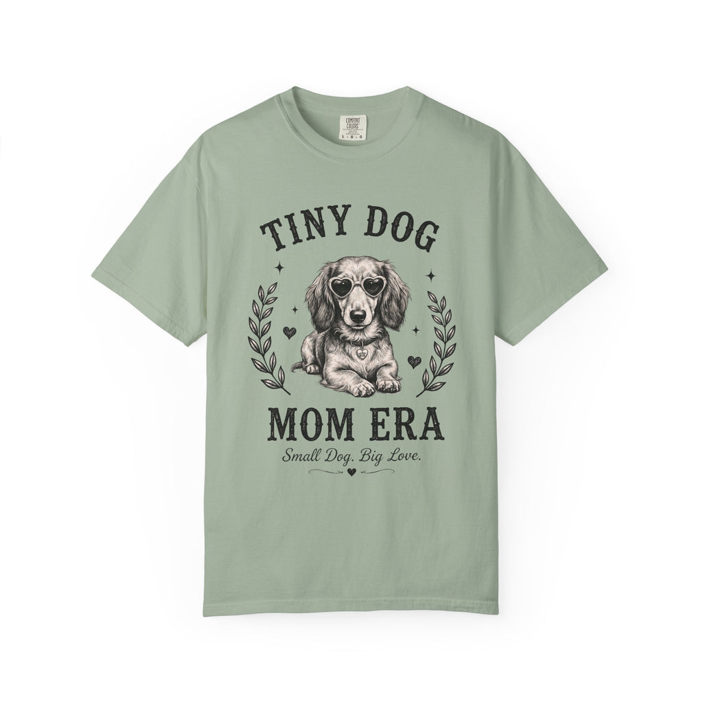 Dachshund (long-haired) - Tiny Dog Mom Era T-Shirt